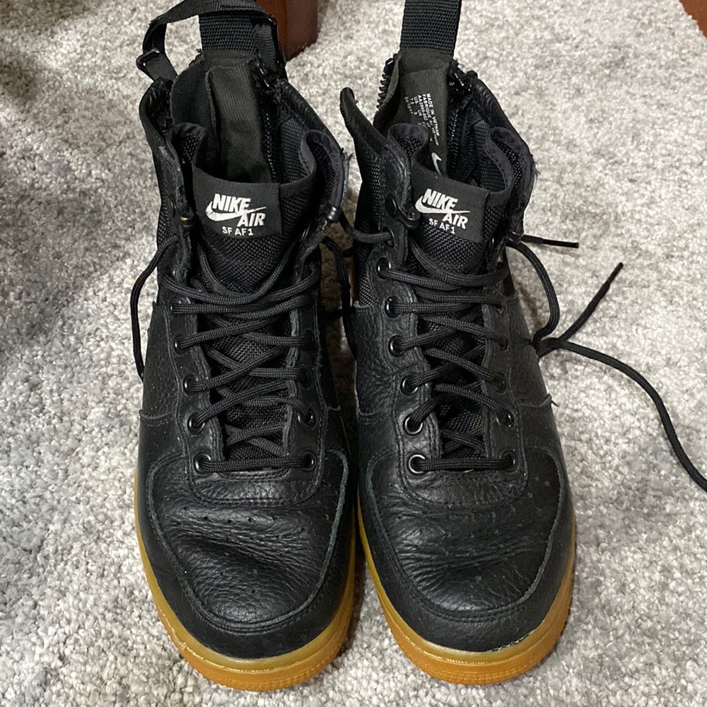 2017
SF Air Force 1 Mid 'Black Gum